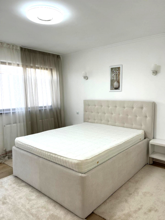 CORBEANCA_Vila (triplex) cocheta