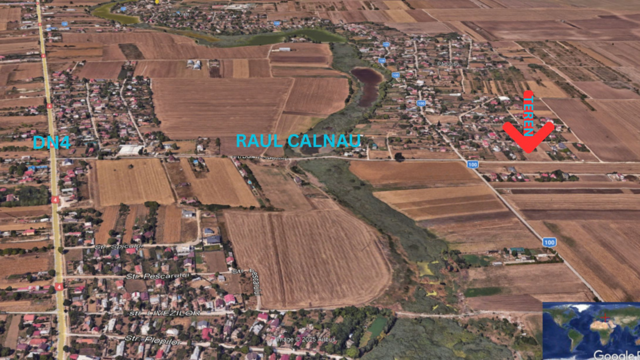 Teren intre case. Gaze si electricitate. Orientare Sud.