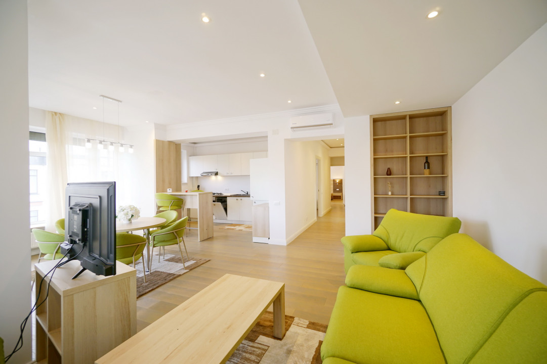 Prima Inchiriere! Apartament 3 camere+parcare subterana Laguna Residence