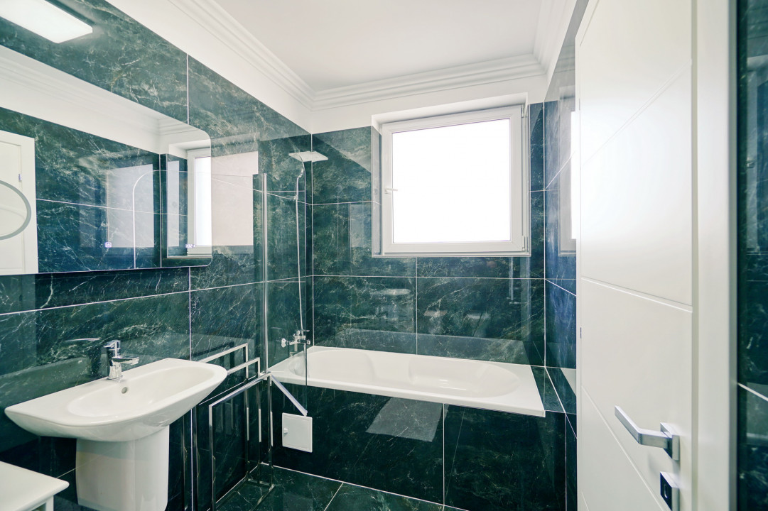 Prima Inchiriere! Apartament 3 camere+parcare subterana Laguna Residence