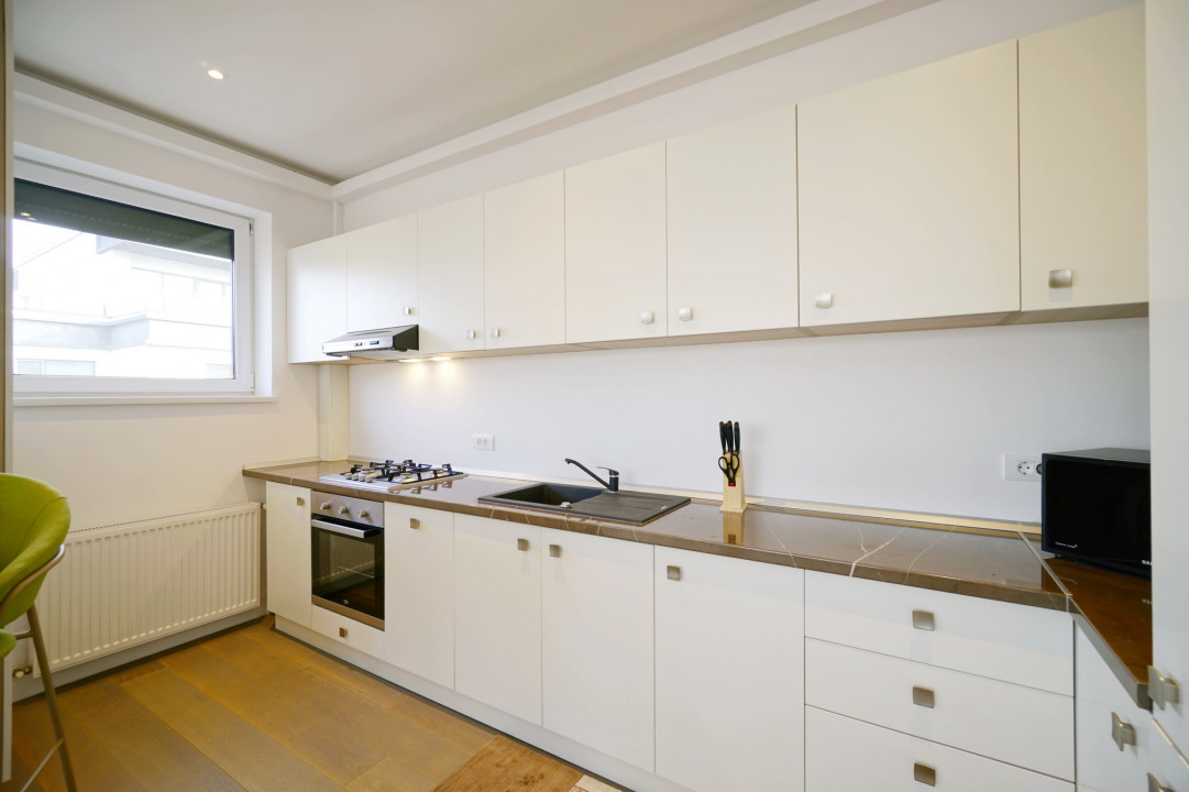 Prima Inchiriere! Apartament 3 camere+parcare subterana Laguna Residence