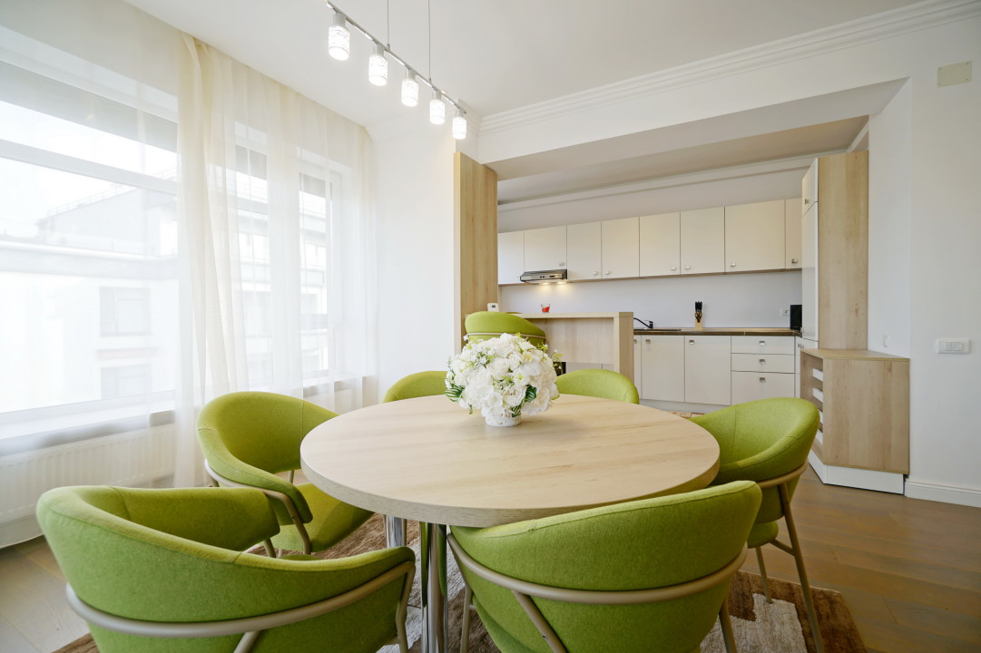 Prima Inchiriere! Apartament 3 camere+parcare subterana Laguna Residence