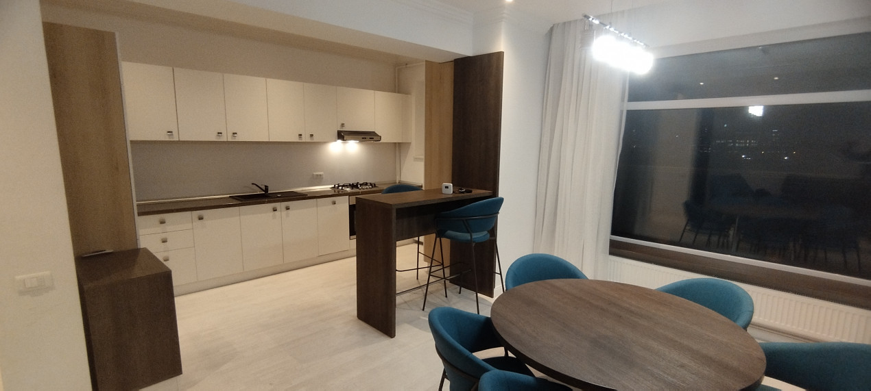 Prima Inchiriere! Apartament 3 camere+parcare subterana Laguna Residence