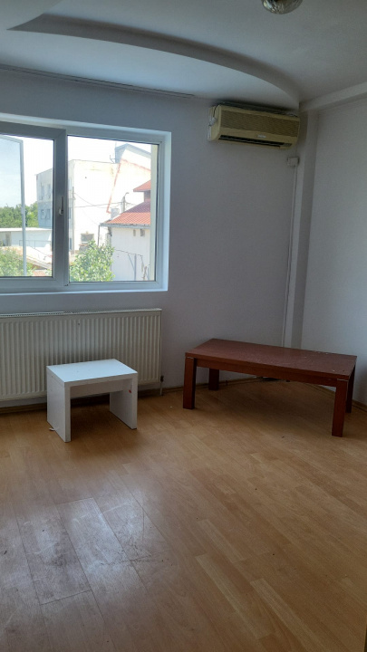 Vila 7 camere Aparatorii Patriei - metrou Dimitrie Leonida