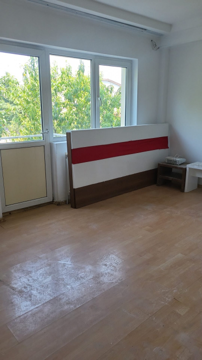 Vila 7 camere Aparatorii Patriei - metrou Dimitrie Leonida