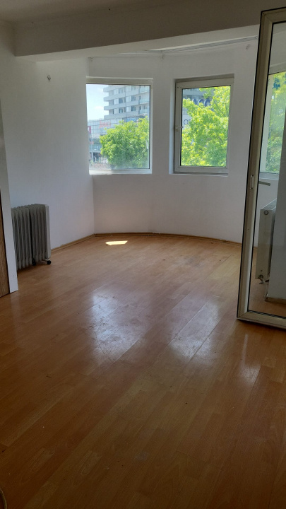Vila 7 camere Aparatorii Patriei - metrou Dimitrie Leonida