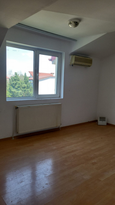 Vila 7 camere Aparatorii Patriei - metrou Dimitrie Leonida