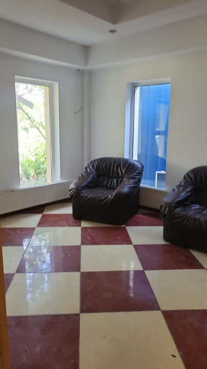 Vila 7 camere Aparatorii Patriei - metrou Dimitrie Leonida