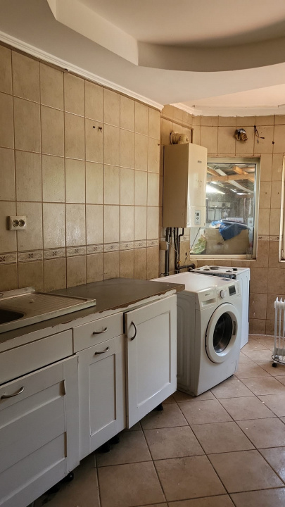 Vila 7 camere Aparatorii Patriei - metrou Dimitrie Leonida