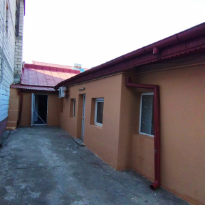 Casa de vanzare Colentina singur curte 