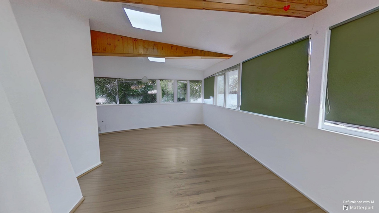 Casă de vânzare în Lacul Tei - Oportunitate unică pentru locuință sau afacere ed