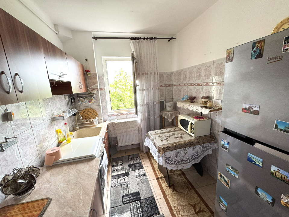 2 camere, langa spitalul judetean, etaj 4, mobilat si utilat