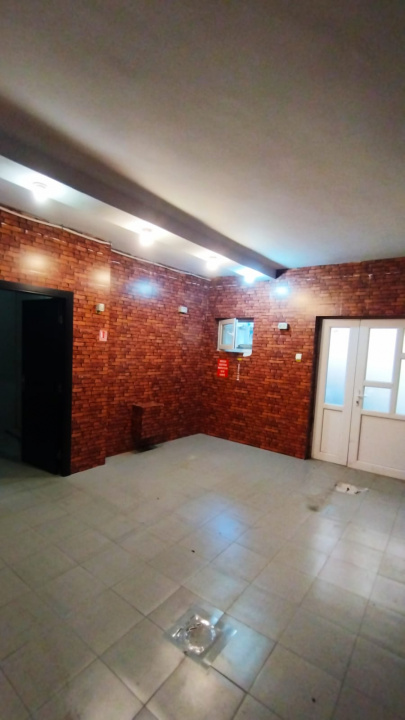 Închiriez spatiu comercial Dristor  la parter in vila