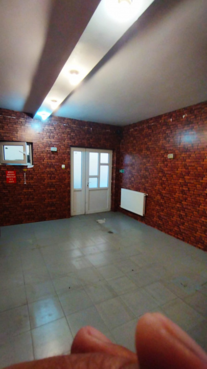 Închiriez spatiu comercial Dristor  la parter in vila