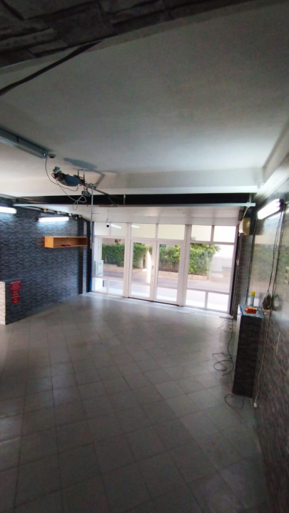 Închiriez spatiu comercial Dristor  la parter in vila
