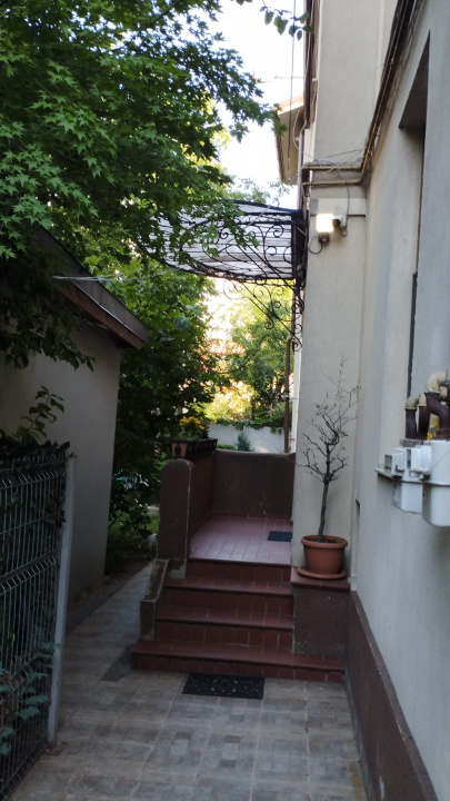 Închiriez Apartament 2 Camere in vila Parcul Carol, Fabrica de chibrituri