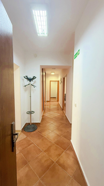 Spatiu birouri zona Mihalache - Turda in imobil mixt, 4 camere, 155 mp, 8 eur/mp