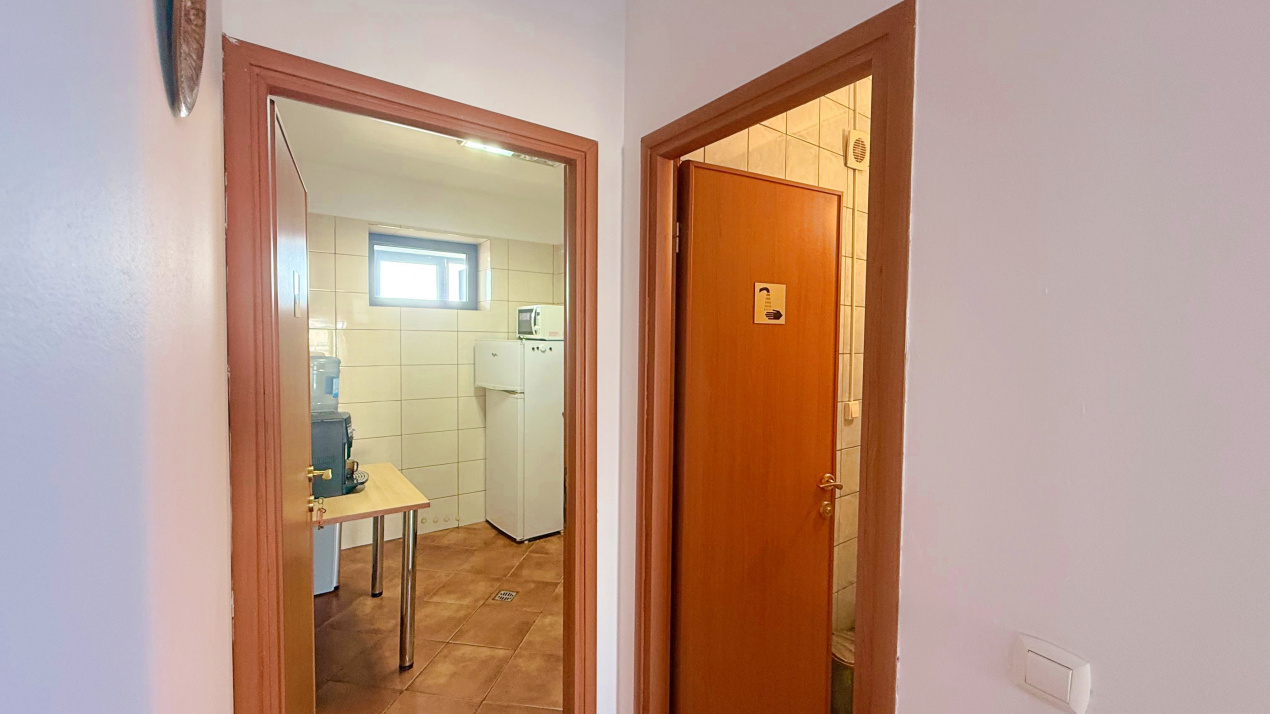 Spatiu birouri zona Mihalache - Turda in imobil mixt, 4 camere, 155 mp, 8 eur/mp