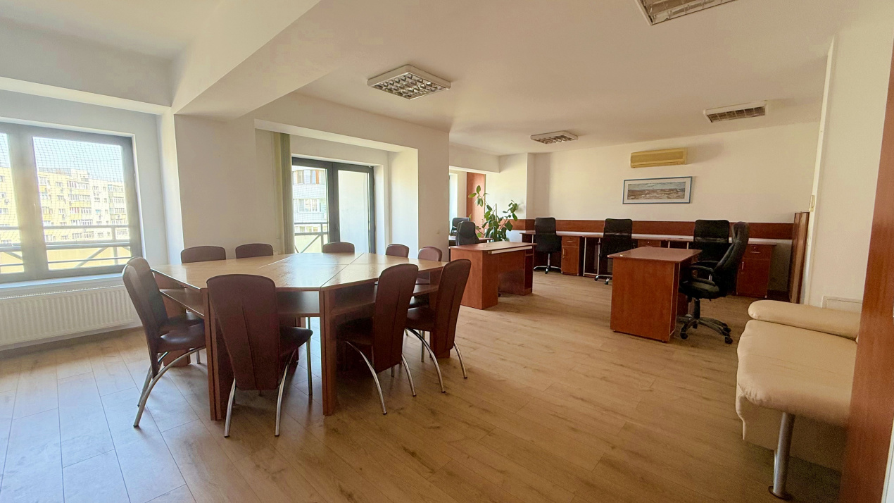 Spatiu birouri zona Mihalache - Turda in imobil mixt, 4 camere, 155 mp, 8 eur/mp