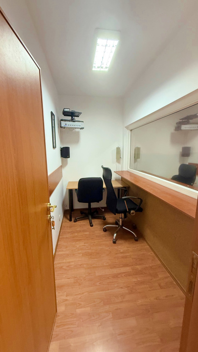 Spatiu birouri zona Mihalache - Turda in imobil mixt, 4 camere, 155 mp, 8 eur/mp