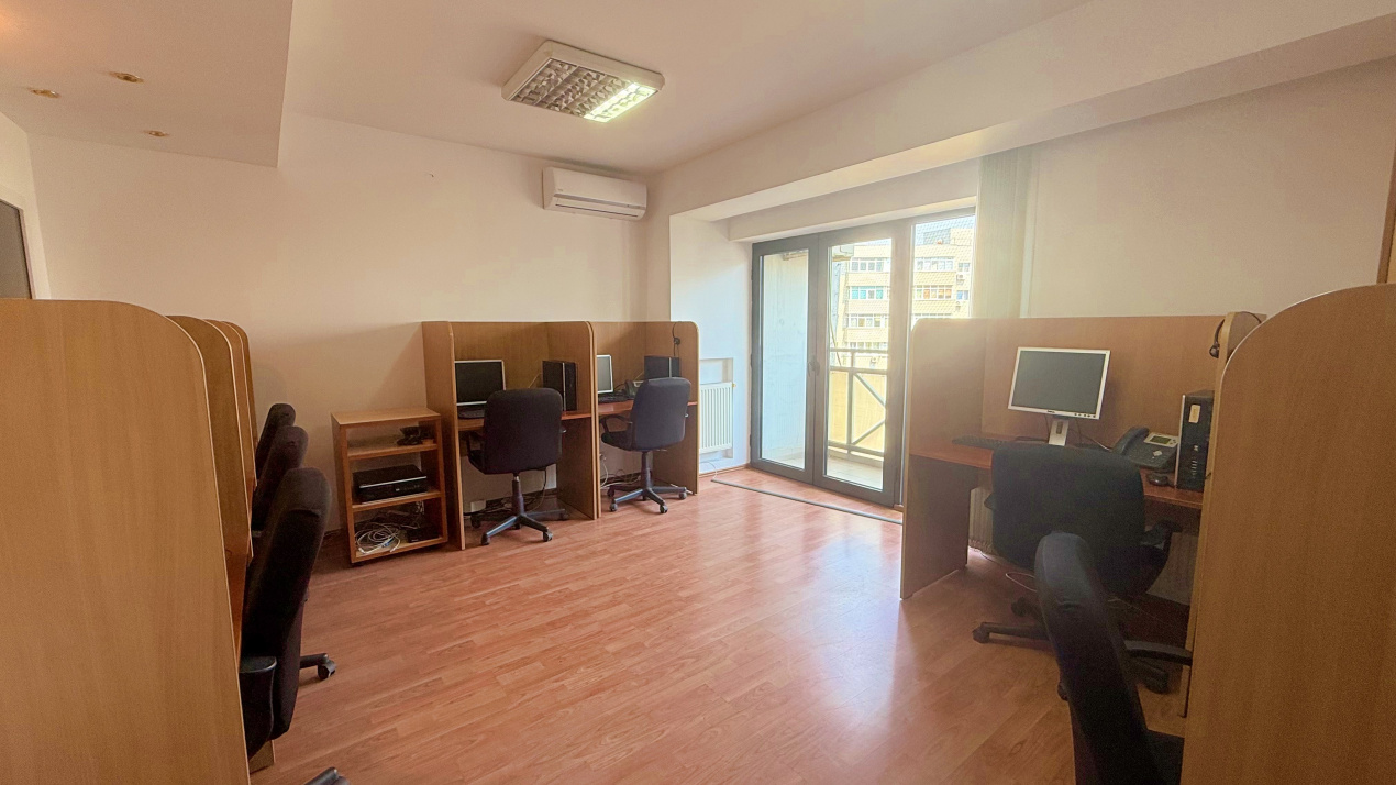 Spatiu birouri zona Mihalache - Turda in imobil mixt, 4 camere, 155 mp, 8 eur/mp