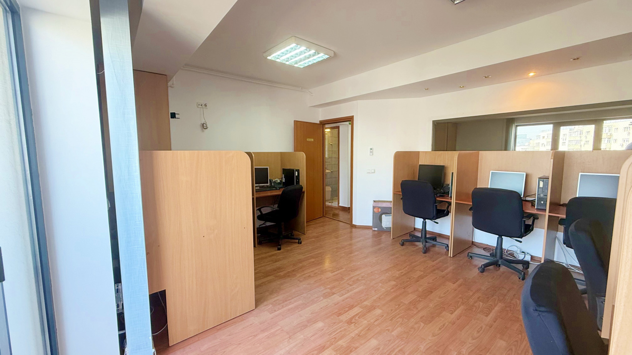 Spatiu birouri zona Mihalache - Turda in imobil mixt, 4 camere, 155 mp, 8 eur/mp