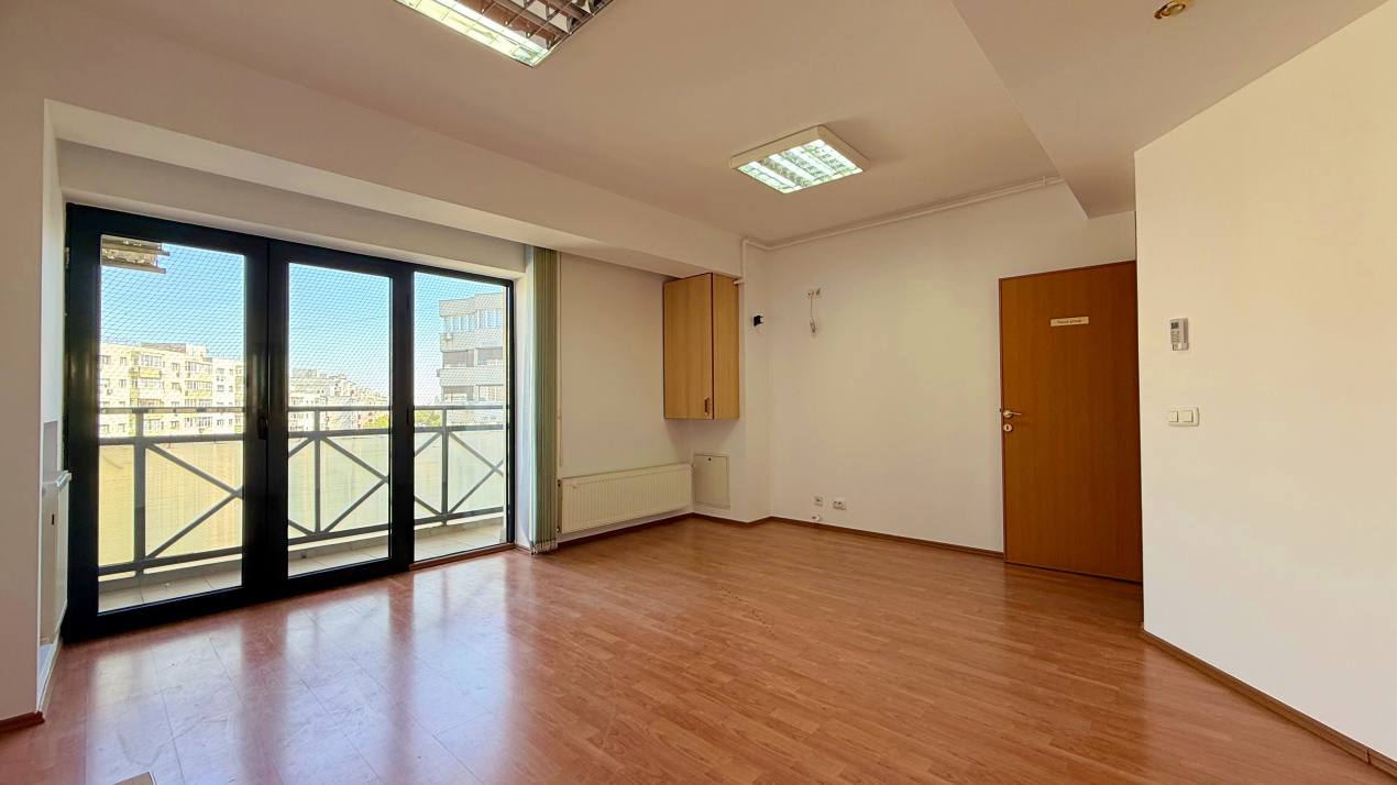 Spatiu birouri zona Mihalache - Turda in imobil mixt, 4 camere, 155 mp, 7 eur/mp