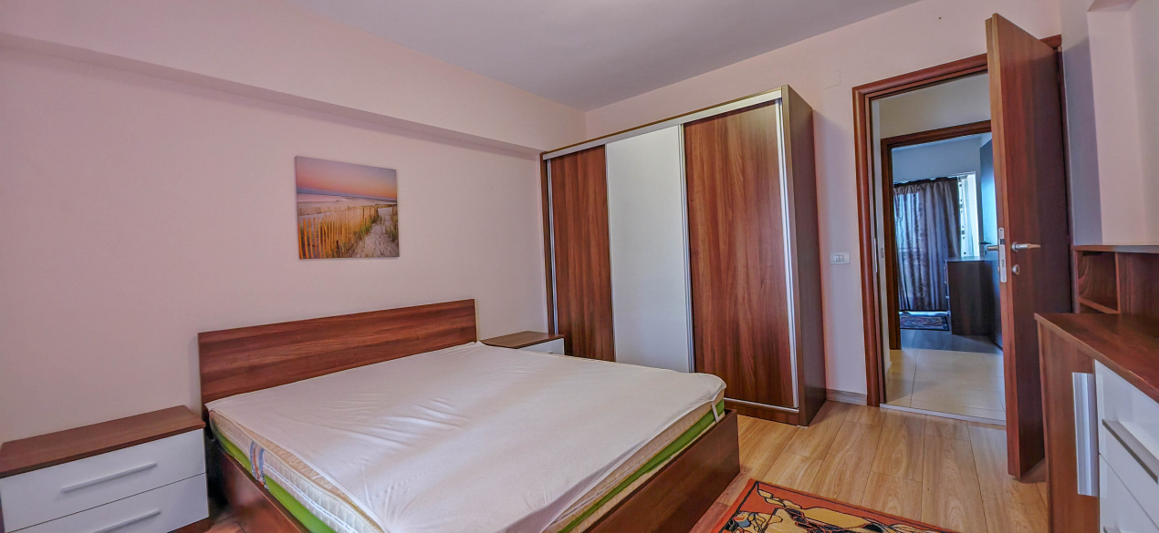 Piata Alba Iulia 3 camere chirie
