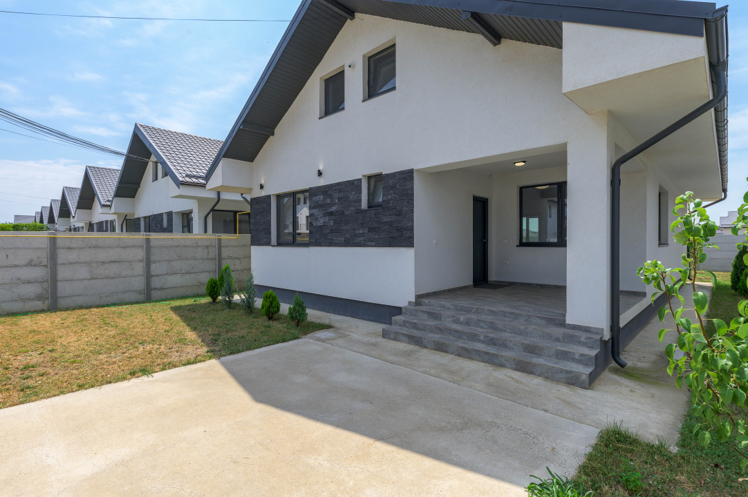 Vila noua, 5 dormitoare, 3 bai, teren 380 mp. Pret excelent