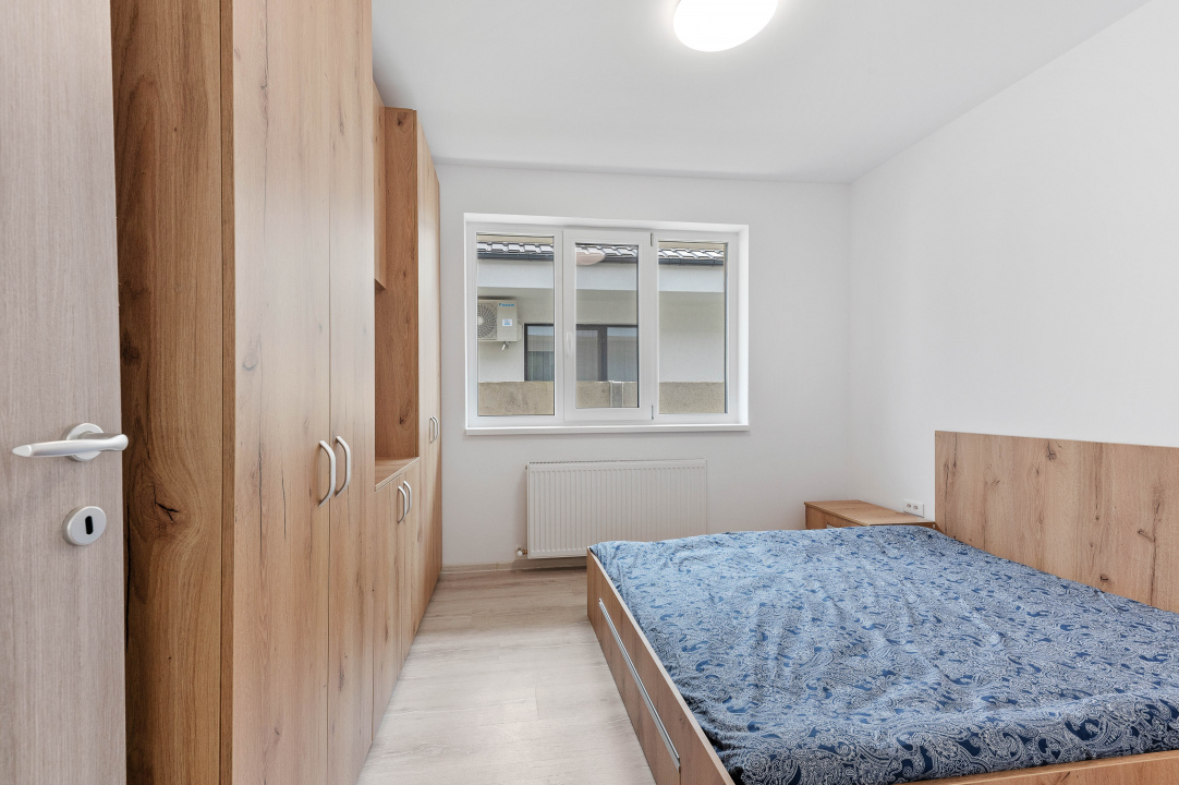Vila noua, 5 dormitoare, 3 bai, teren 380 mp. Pret excelent