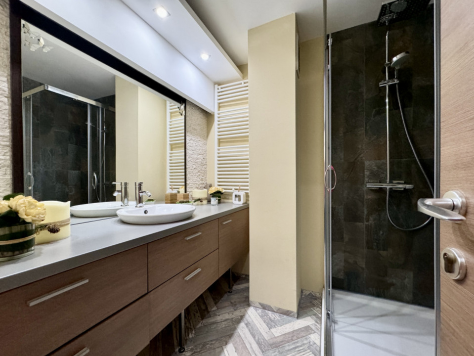 Apartament mare si spatios - Unirii - Anastasie Panu - centrala proprie!