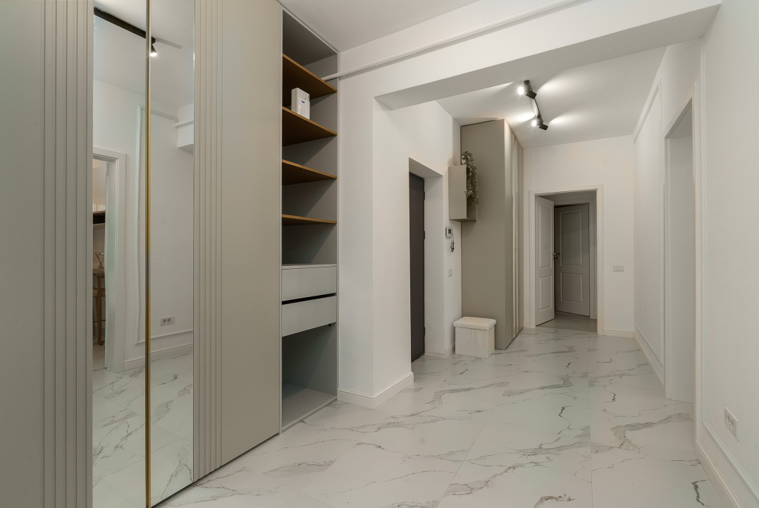 Apartament 3 camere Grand Kristal - mobilat utilat premium cu loc de parcare