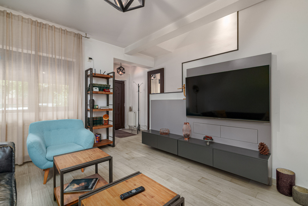 APĂRĂTORII PATRIEI – CASA CU 4 CAMERE, 3 BĂI, CURTE, LOC PARCARE