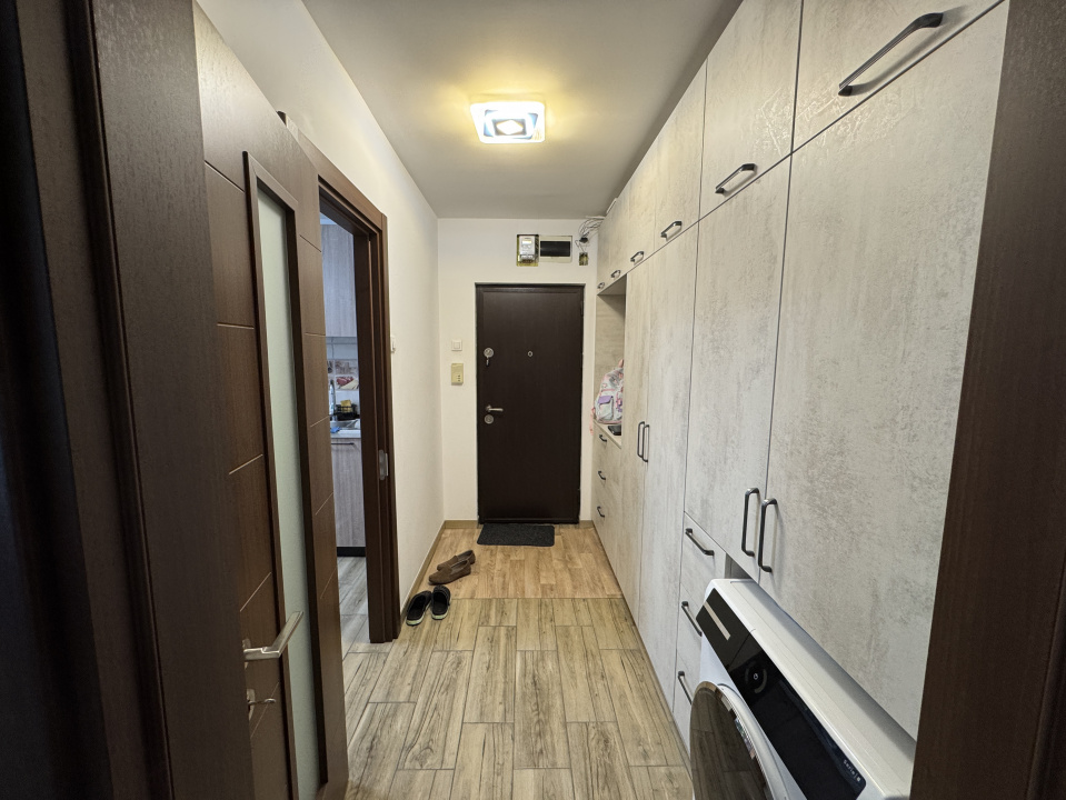 Apartament complet renovat la etajul 1, cu metrou la 5 minute – Balta Albă