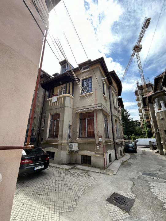 Apartament 195mp, 4 camere+dressing, complet mobilat si utilat