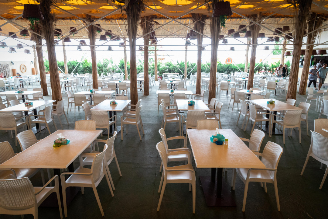 MAMAIA – COMPLEX HOTELIER 300 CAMERE, 10.000 MP, LOT 40.000 MP!