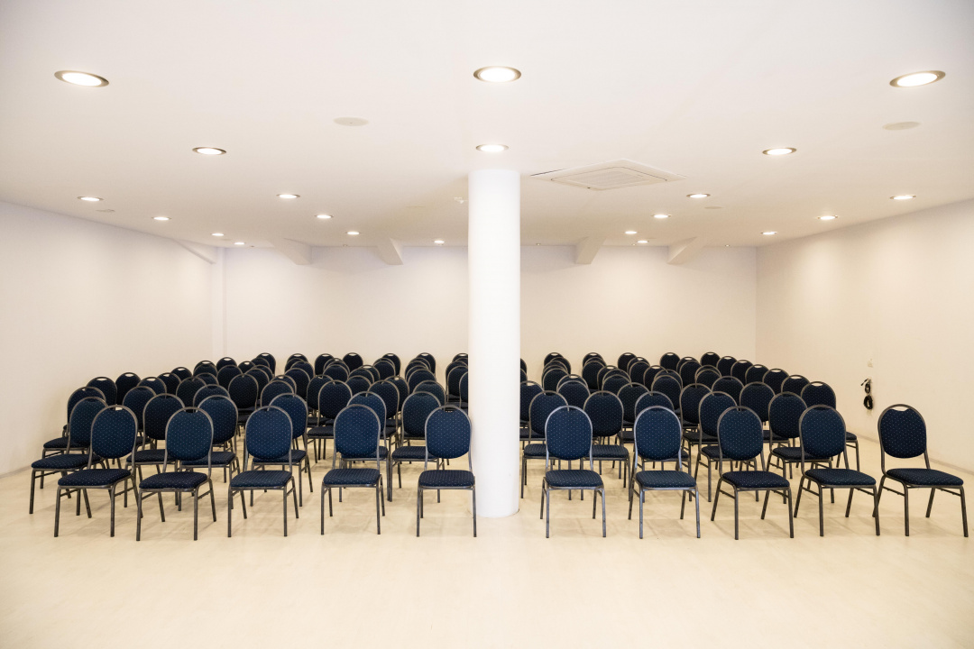 MAMAIA – COMPLEX HOTELIER 300 CAMERE, 10.000 MP, LOT 40.000 MP!