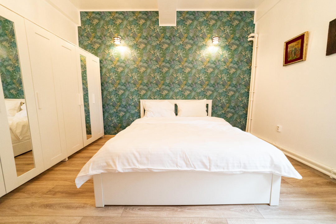 MAMAIA – COMPLEX HOTELIER 300 CAMERE, 10.000 MP, LOT 40.000 MP!