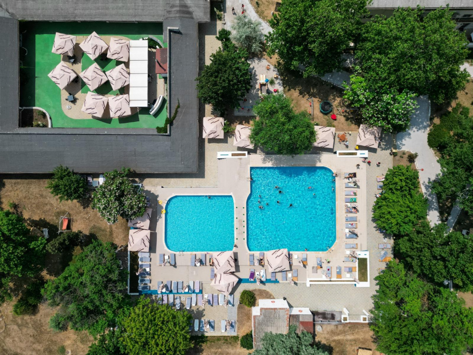 MAMAIA – COMPLEX HOTELIER 300 CAMERE - MERCUR - MINERVA, 18.000 MPC!