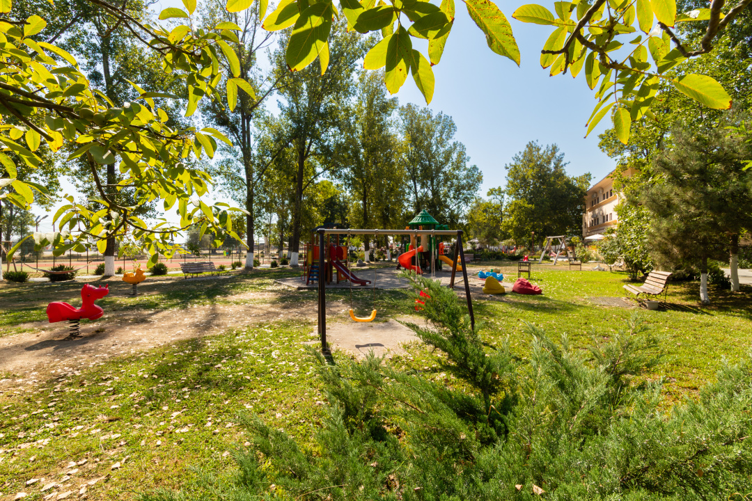 MAMAIA – COMPLEX HOTELIER 300 CAMERE - MERCUR - MINERVA, 18.000 MPC!