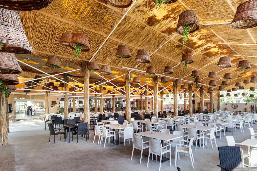 MAMAIA – COMPLEX HOTELIER 300 CAMERE - MERCUR - MINERVA, 18.000 MPC!