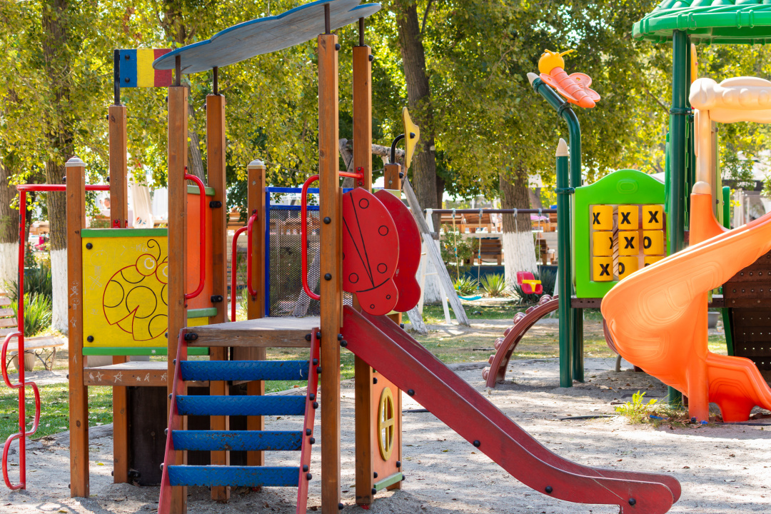 MAMAIA – COMPLEX HOTELIER 300 CAMERE - MERCUR - MINERVA, 18.000 MPC!