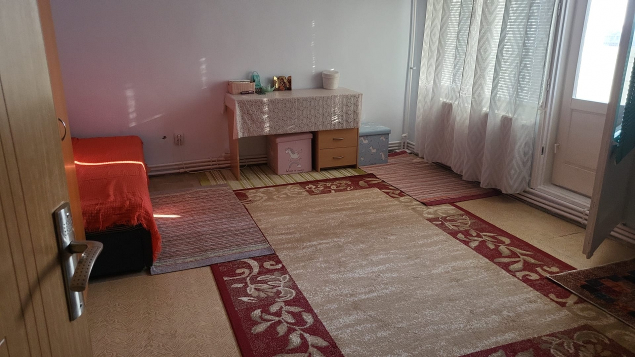 2 Camere Titan -Metrou-Burdujeni
