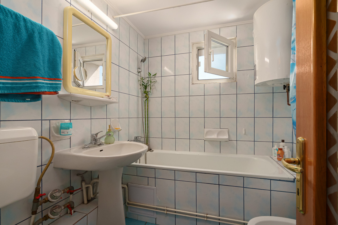 Apartament 3 camere | 2 bai | Ceahlaul 24 | 67mp 