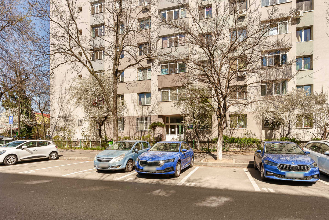 Apartament 3 camere | 2 bai | Ceahlaul 24 | 67mp 