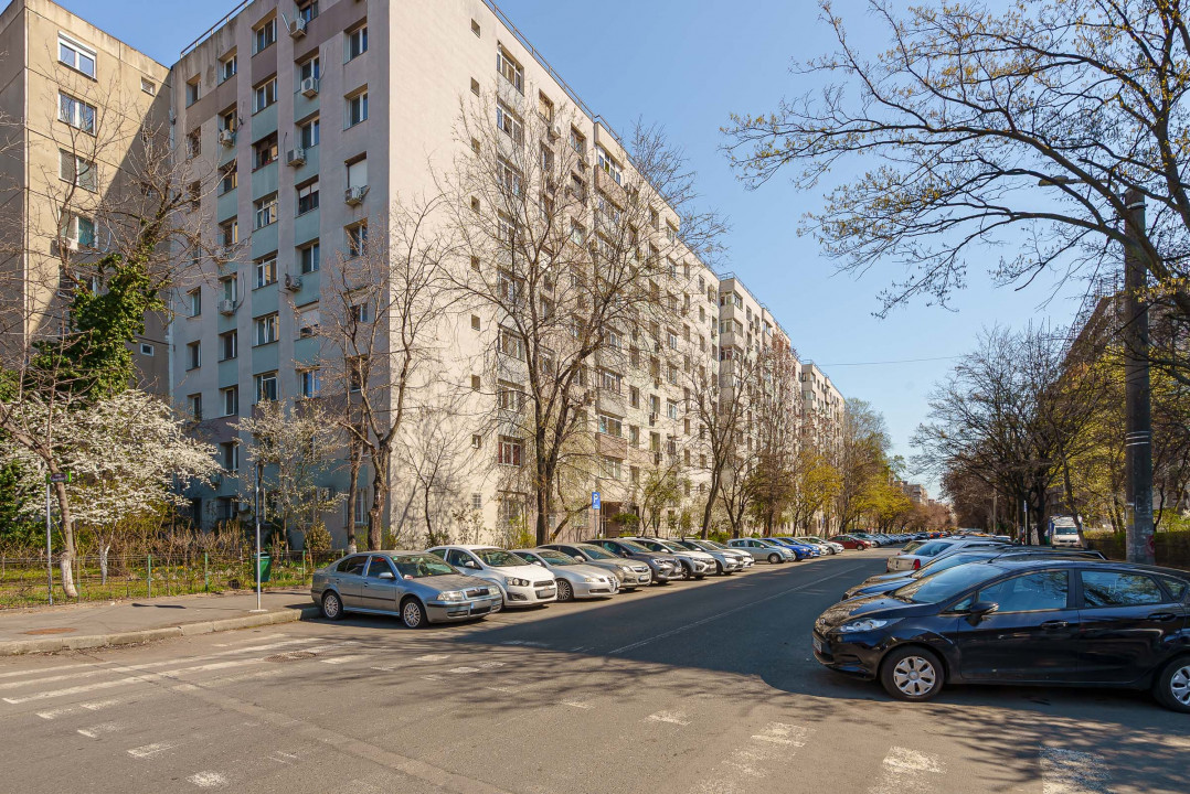 Apartament 3 camere | 2 bai | Ceahlaul 24 | 67mp 