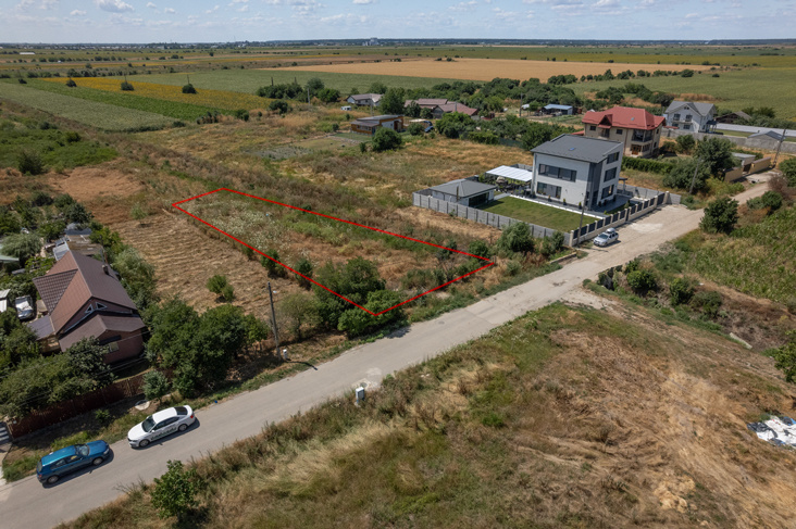 CREVEDIA - DARZA, TEREN INTRAVILAN 1100 MP!