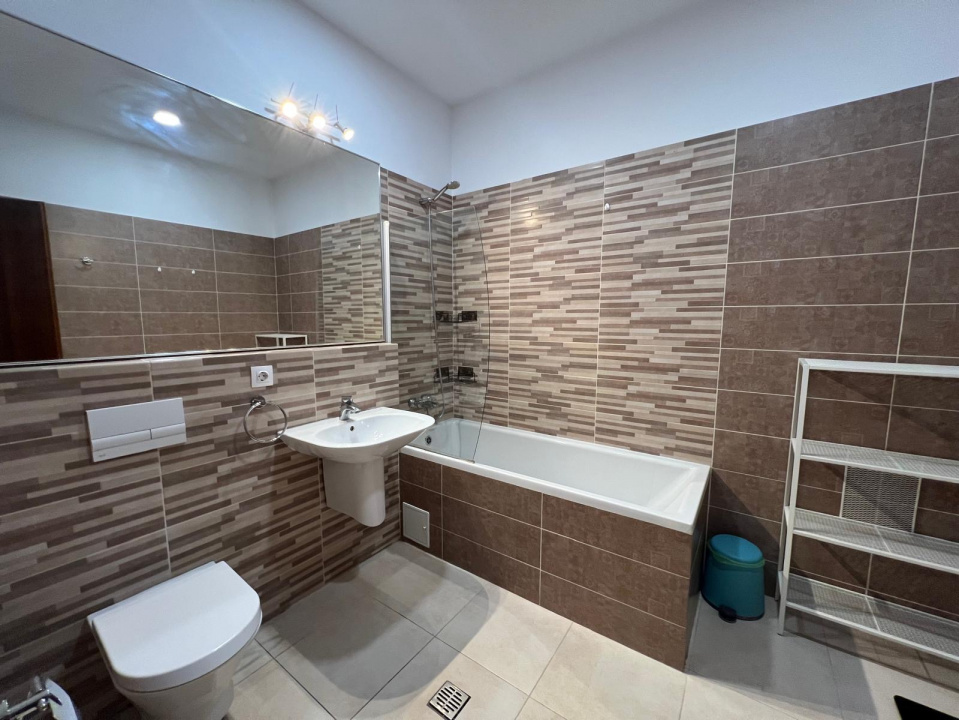 Apartament 3 camere Laguna Residence