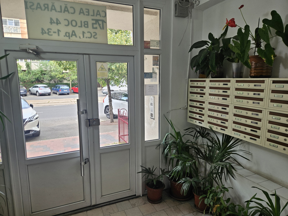 Apartament 2 camere Calea Calarasilor