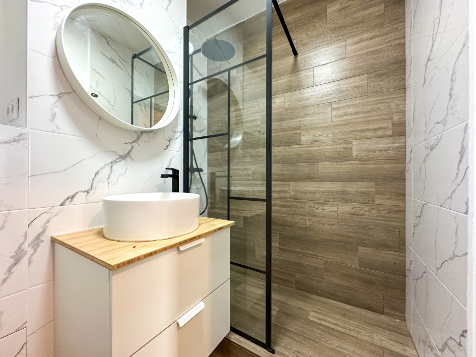 Apartament cu Stil, Complet Mobilat & Utilat, 8 min Metrou Lujerului